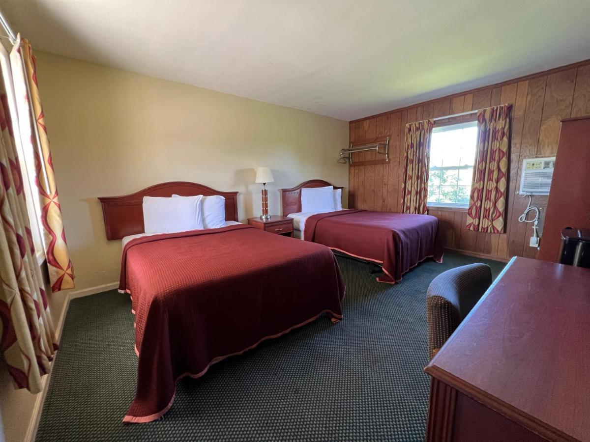 Relax Inn By Oyo Natural Bridge I-81 Exterior foto