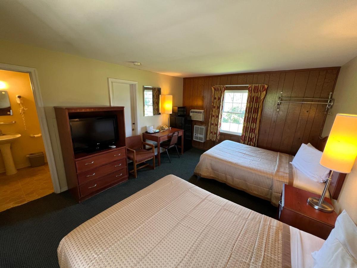 Relax Inn By Oyo Natural Bridge I-81 Exterior foto