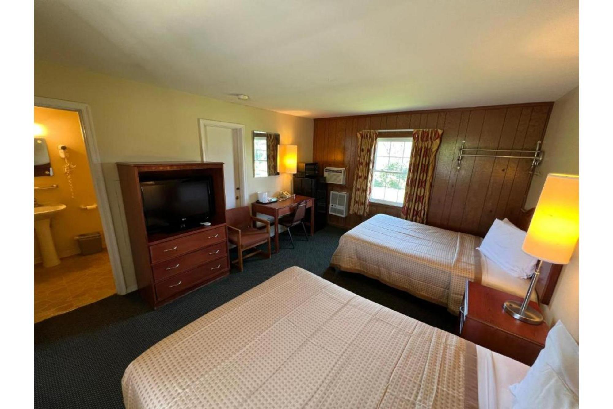Relax Inn By Oyo Natural Bridge I-81 Exterior foto