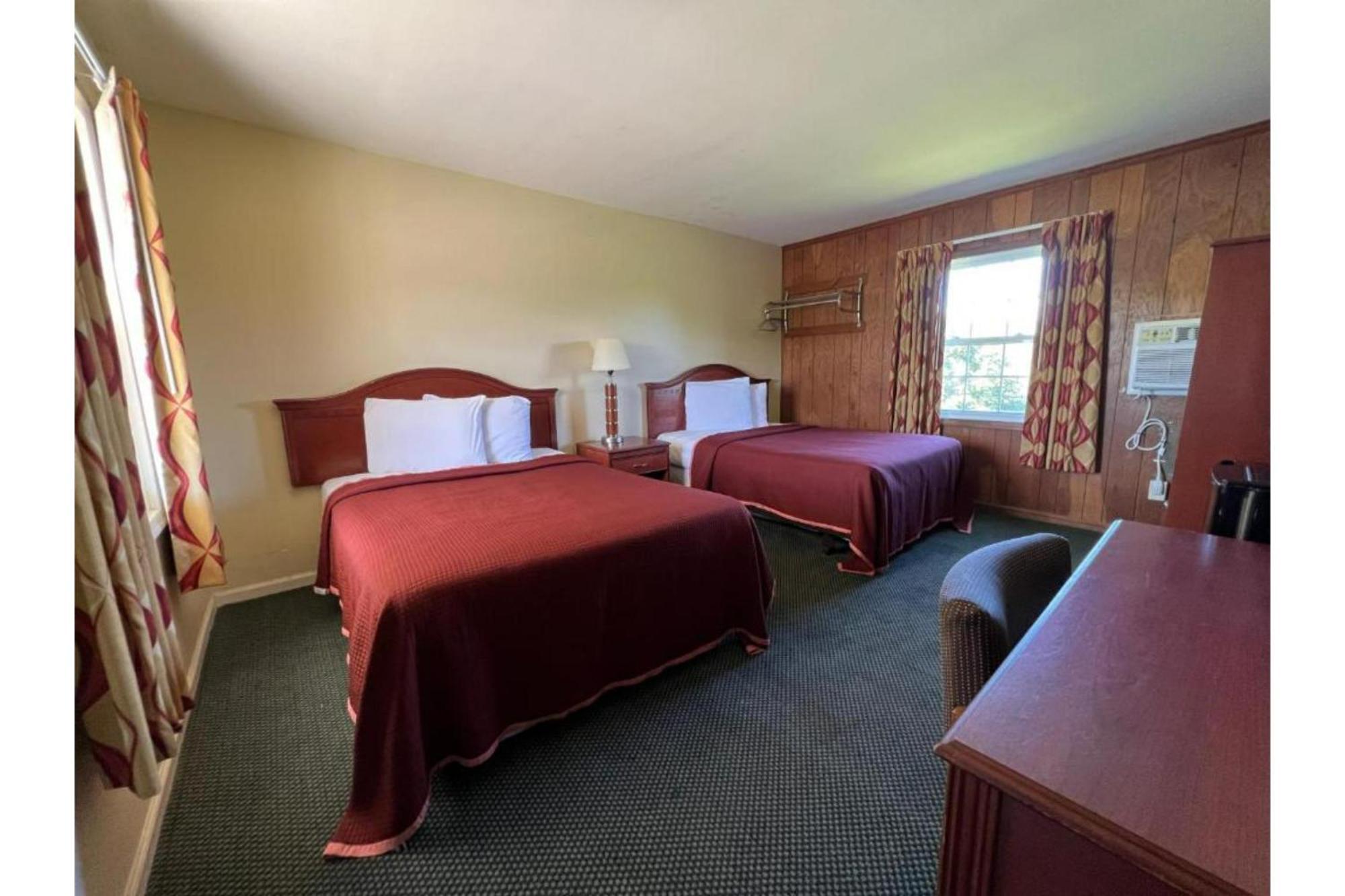 Relax Inn By Oyo Natural Bridge I-81 Exterior foto