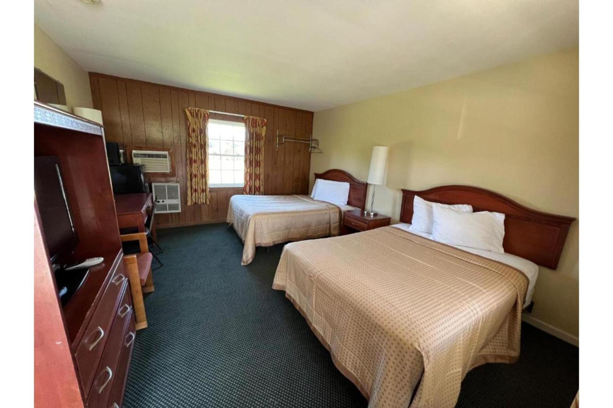 Relax Inn By Oyo Natural Bridge I-81 Exterior foto