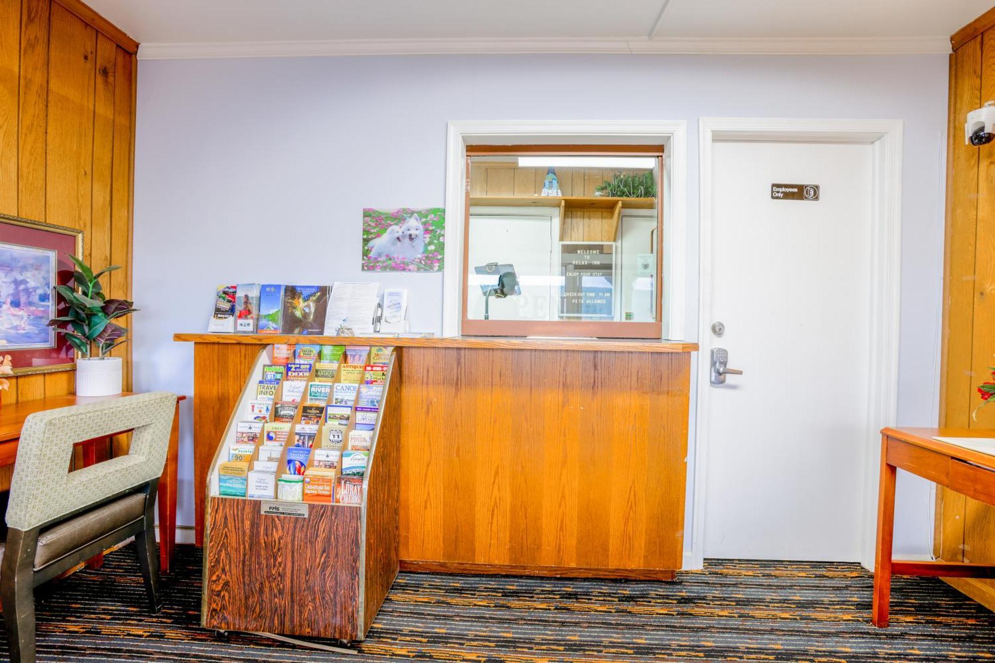 Relax Inn By Oyo Natural Bridge I-81 Exterior foto